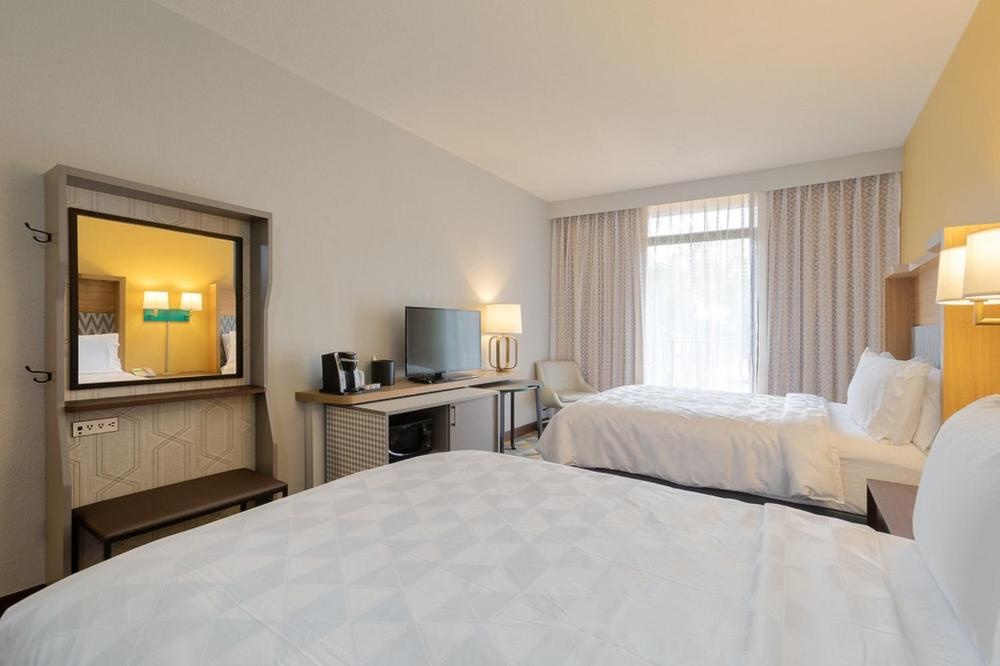 Holiday Inn & Suites Orlando SW - Celebration Area